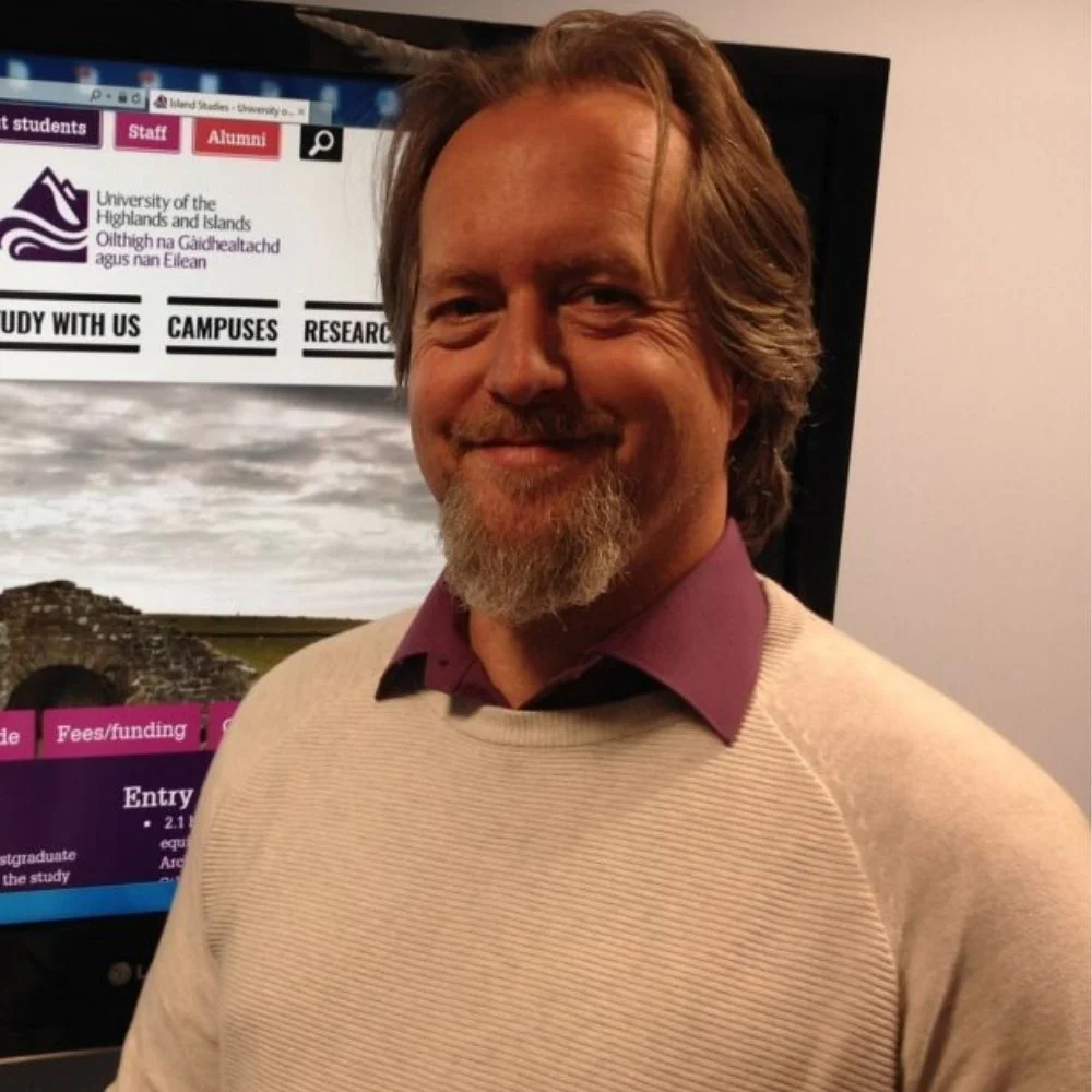 Dr Andrew Jennings MA (Hons) MSc FHEA FrHist FSAScot